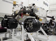 2010-08-03-robot_curiosity_med