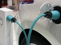 2011-01-06-disenio_coche_electrico_med